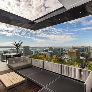 Beautiful Family With Amazing Views @ 16 On Bree Apartment Cape Town