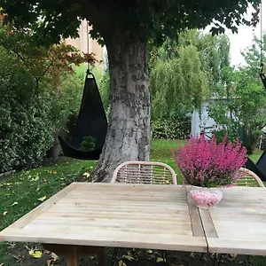  Accommodatie bij particulieren Petit Cocon Lillois:cheminee & Jardin